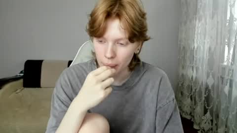 Snapshot of stellaswen chatting on July 10, 2026, 11:02 am S T E L L A online show from July 10, 2026, 11:02 am