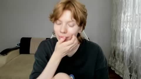 Snapshot of stellaswen chatting on July 18, 2026, 10:08 am S T E L L A online show from July 18, 2026, 10:08 am