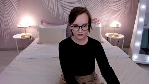 Snapshot of stellawills chatting on February 16, 2025, 8:21 am Stella online show from February 16, 2025, 8:21 am