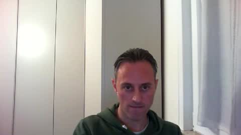 sten015 online show from December 9, 2024, 4:15 pm