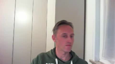 sten015 online show from December 23, 2024, 4:39 pm