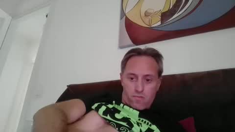 sten015 online show from September 30, 2025, 12:43 pm