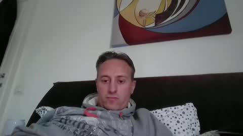 sten015 online show from November 12, 2025, 2:28 pm