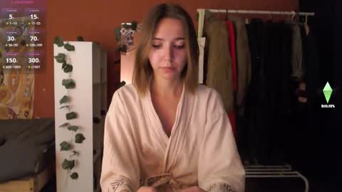 Snapshot of steph_fossst chatting on September 23, 2025, 6:44 pm Stephanie 3 online show from September 23, 2025, 6:44 pm