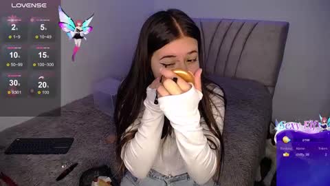 Snapshot of stepha_sweet chatting on December 13, 2024, 1:26 am Emma online show from December 13, 2024, 1:26 am