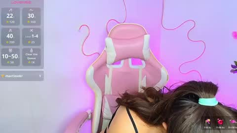 Emma online show from April 25, 2026, 11:02 pm
