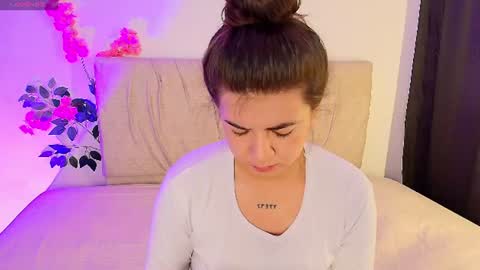 Emma online show from June 14, 2026, 1:58 am