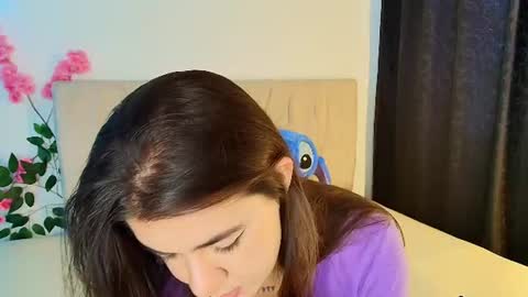 Snapshot of stepha_sweet chatting on July 3, 2026, 12:22 pm Emma online show from July 3, 2026, 12:22 pm