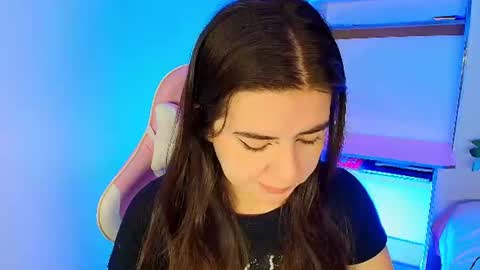 Snapshot of stepha_sweet chatting on July 5, 2026, 7:59 am Emma online show from July 5, 2026, 7:59 am