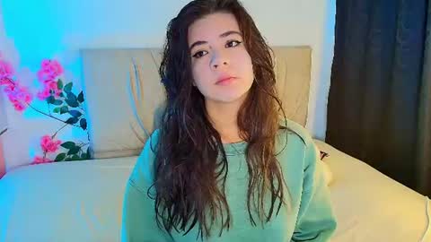 Snapshot of stepha_sweet chatting on July 8, 2026, 4:06 am Emma online show from July 8, 2026, 4:06 am
