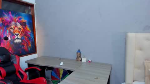 Stephane Rouss online show from October 6, 2025, 7:44 pm