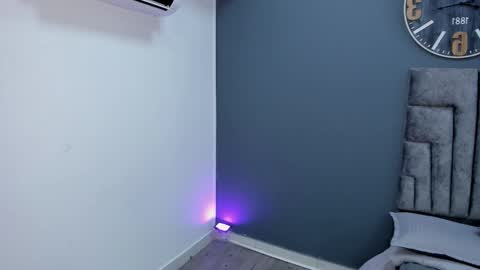 Stephane Rouss online show from November 27, 2025, 8:00 pm