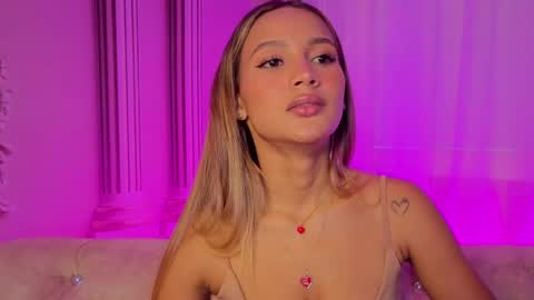 Snapshot of stephani_sweet chatting on June 4, 2026, 9:43 pm Stefff online show from June 4, 2026, 9:43 pm