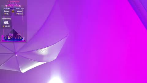 Snapshot of stephania_diamond chatting on February 4, 2025, 2:17 am online show from February 4, 2025, 2:17 am