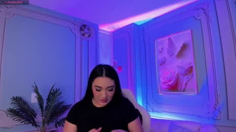 Snapshot of stephania_diamond chatting on October 28, 2025, 2:26 am online show from October 28, 2025, 2:26 am