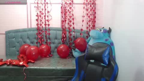 Snapshot of stephania_t chatting on February 15, 2025, 10:33 am Stephania online show from February 15, 2025, 10:33 am