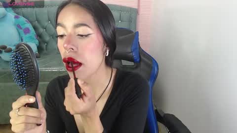 Snapshot of stephania_t chatting on February 20, 2025, 10:27 am Stephania online show from February 20, 2025, 10:27 am