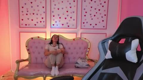 Snapshot of stephania_t chatting on September 13, 2025, 12:27 pm Stephania online show from September 13, 2025, 12:27 pm