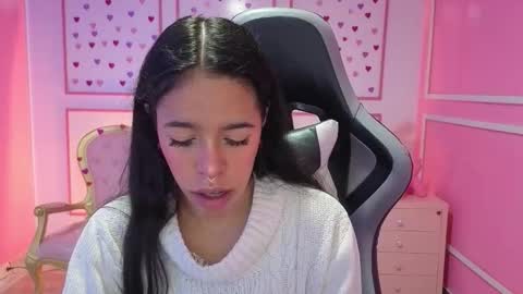 Snapshot of stephania_t chatting on September 23, 2025, 11:35 am Stephania online show from September 23, 2025, 11:35 am