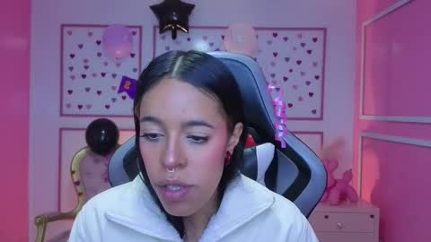 Snapshot of stephania_t chatting on October 16, 2025, 11:55 am Stephania online show from October 16, 2025, 11:55 am