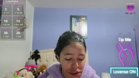 Stephania online show from July 21, 2026, 3:14 pm