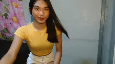Snapshot of stephanie_zee chatting on July 8, 2026, 3:38 pm stephanie_zee online show from July 8, 2026, 3:38 pm