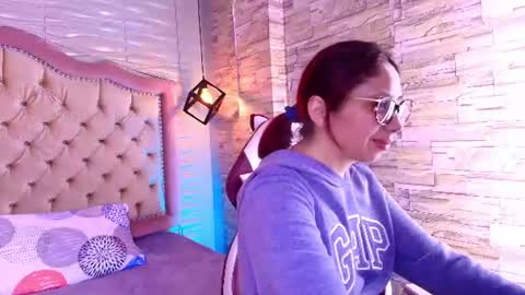 Snapshot of stephaniesun_ chatting on July 28, 2026, 5:12 pm Stephaniesun online show from July 28, 2026, 5:12 pm