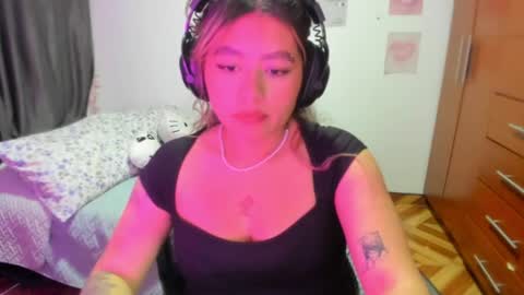 Stephanie  online show from May 6, 2026, 12:08 am