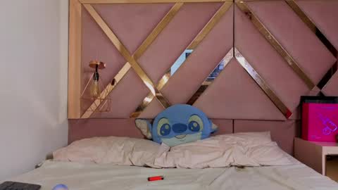 stephany_grand online show from April 23, 2026, 7:27 pm