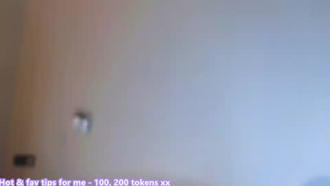 Stephany online show from April 27, 2026, 3:48 am