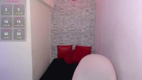 Snapshot of stephany_rodriguez_ chatting on October 20, 2025, 1:00 pm stephany_rodriguez_ online show from October 20, 2025, 1:00 pm