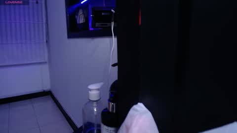 Snapshot of stephany_rodriguez_ chatting on October 22, 2025, 5:56 pm stephany_rodriguez_ online show from October 22, 2025, 5:56 pm