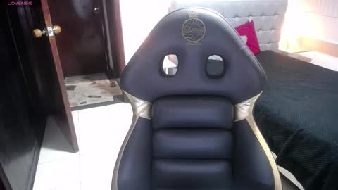 Snapshot of stephany_rodriguez_ chatting on November 30, 2025, 12:42 pm stephany_rodriguez_ online show from November 30, 2025, 12:42 pm