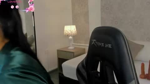 Snapshot of stephanya_ chatting on July 24, 2026, 1:20 pm S T E P H A N Y A online show from July 24, 2026, 1:20 pm