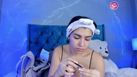 Stefanny online show from April 19, 2026, 2:00 am