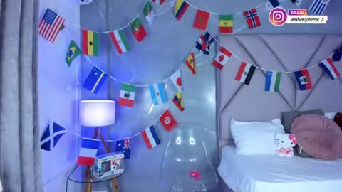 Stefanny online show from July 17, 2026, 1:56 am