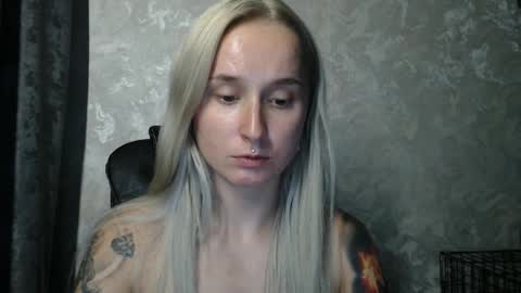 Snapshot of stephiepink chatting on September 25, 2025, 10:30 am Grace online show from September 25, 2025, 10:30 am