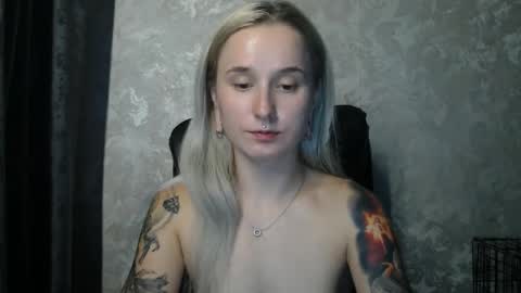 Snapshot of stephiepink chatting on October 31, 2025, 9:10 am Grace online show from October 31, 2025, 9:10 am