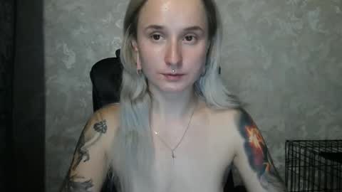 Snapshot of stephiepink chatting on November 11, 2025, 10:48 am Grace online show from November 11, 2025, 10:48 am