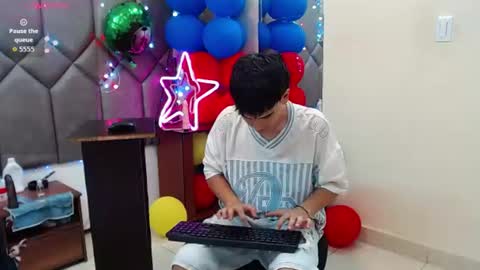 Snapshot of steve_hotman_ chatting on July 8, 2026, 8:02 pm Steve Hotman online show from July 8, 2026, 8:02 pm