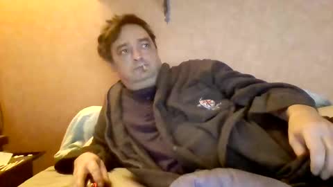 Snapshot of stevefromfrance chatting on December 7, 2024, 8:00 am stevefromfrance online show from December 7, 2024, 8:00 am