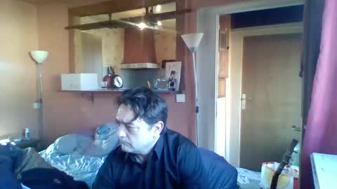 Snapshot of stevefromfrance chatting on December 26, 2024, 10:48 am stevefromfrance online show from December 26, 2024, 10:48 am