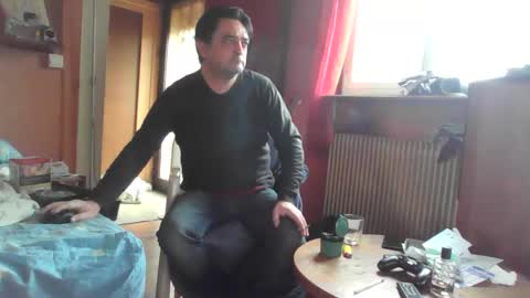 Snapshot of stevefromfrance chatting on December 30, 2024, 12:52 pm stevefromfrance online show from December 30, 2024, 12:52 pm