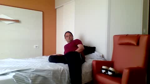 Snapshot of stevefromfrance chatting on April 27, 2026, 8:34 am stevefromfrance online show from April 27, 2026, 8:34 am
