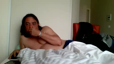 Snapshot of stevefromfrance chatting on May 3, 2026, 6:52 am stevefromfrance online show from May 3, 2026, 6:52 am