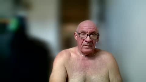 Snapshot of stevejons47 chatting on September 9, 2025, 4:17 pm stevejons47 online show from September 9, 2025, 4:17 pm