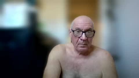 Snapshot of stevejons47 chatting on January 6, 2026, 4:54 pm stevejons47 online show from January 6, 2026, 4:54 pm