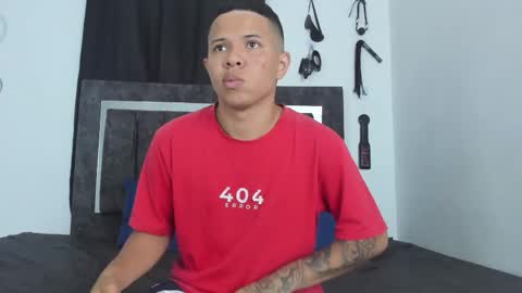 Snapshot of steven19_latinboy chatting on November 8, 2025, 11:43 am Steven online show from November 8, 2025, 11:43 am