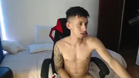 Snapshot of stevensex501 chatting on February 7, 2025, 5:10 am steven online show from February 7, 2025, 5:10 am