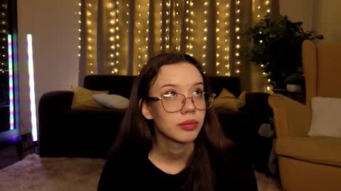 Snapshot of steventidball chatting on November 12, 2025, 5:57 pm Candy online show from November 12, 2025, 5:57 pm